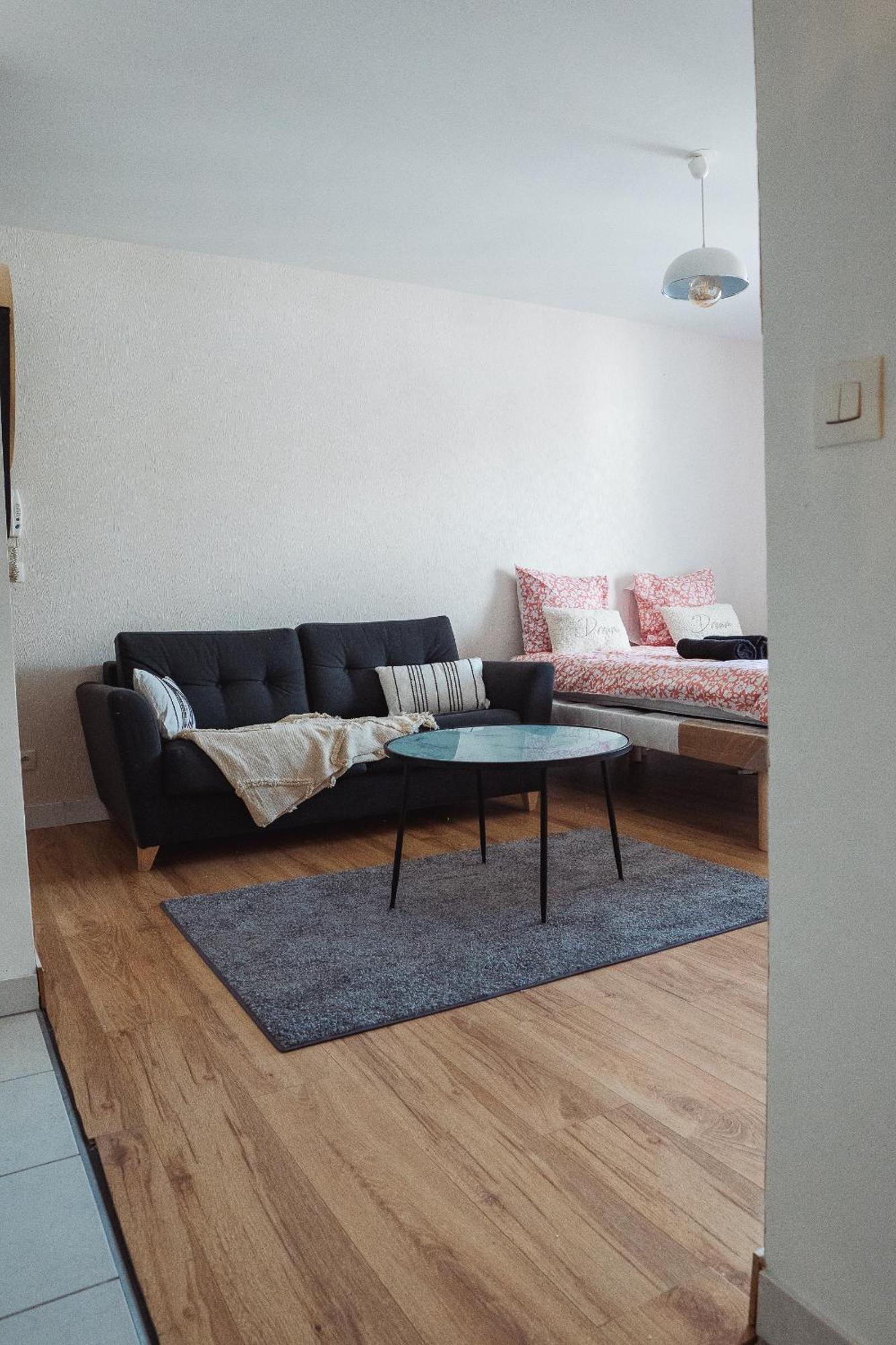 Cosy Studio Entre Paris Et Disneyland Paris Appartement Esbly Buitenkant foto